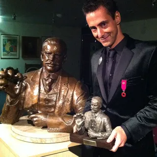 Luis de Matos- The Illusionists
