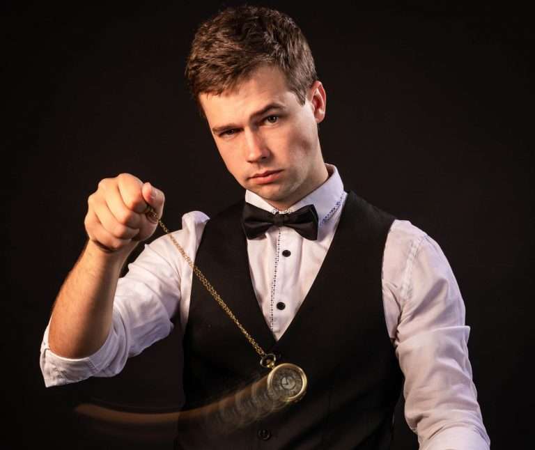 Brendon Peel - mentalist & magician 1 Brendon Peel cropped again compressed 768x646