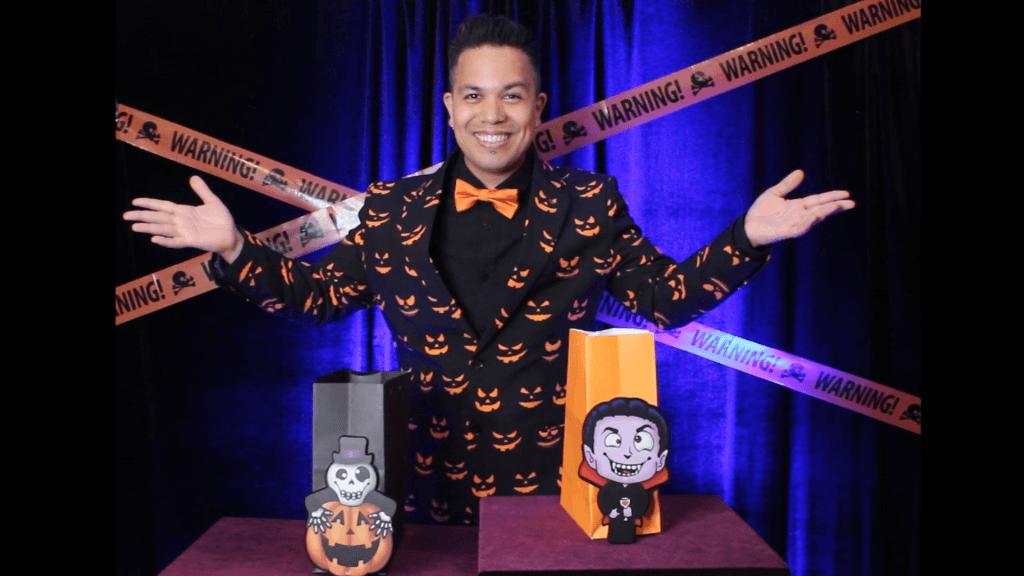 Halloween Exchange (Parlor) by Luis Zavaleta & Nox